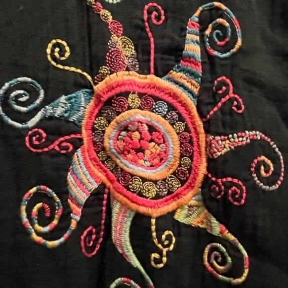 Johnny Was Biya Embroidered Black Boho Tunic - Size S - Floral Silk Blend - NWOT - Picture 15 of 15